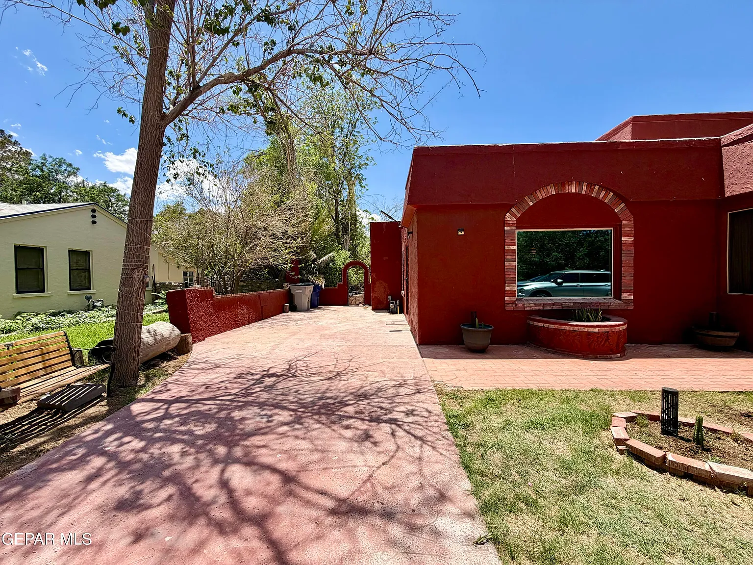 1 bed, 1.0 bath, 450 sqft, $1,150 — Photo 3