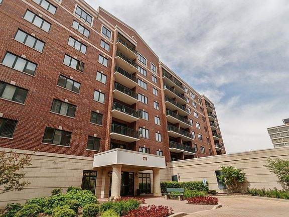 3rd image of 770 Pearson St APT 202