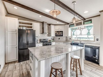 106 Clover Ln, Amber, OK, 73004