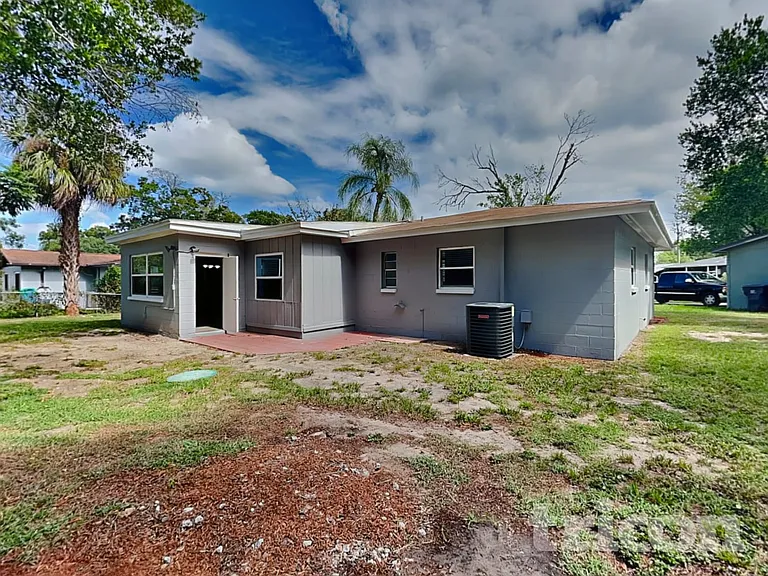 1404 Fernwood Pl — Photo 18