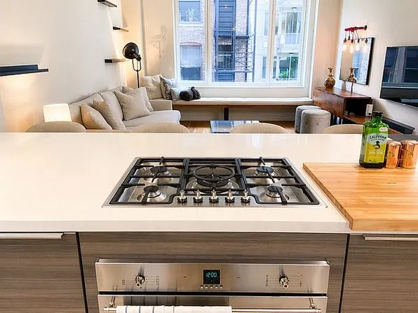 151 W 21st St APT 7A, New York, NY 10011