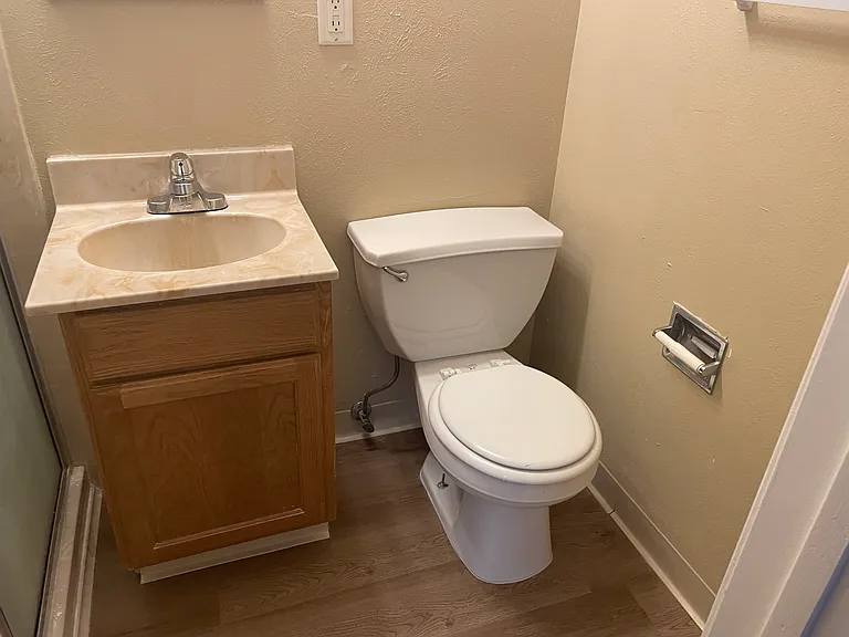 Updated North UNM Studios with All Utilities and WIFI Included — Photo 22