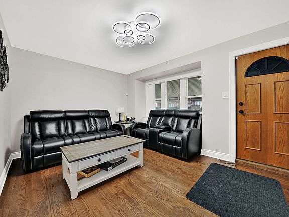 5th image of 5444 W 64th St