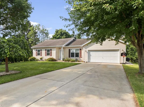 325 West Division Street, Mazomanie, WI 53560