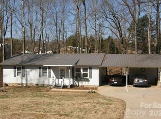 167 Sunny Hill Dr, Lincolnton, NC 28092