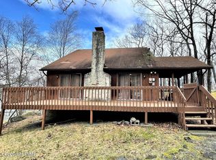 130 Clifton Dr, Bushkill, PA