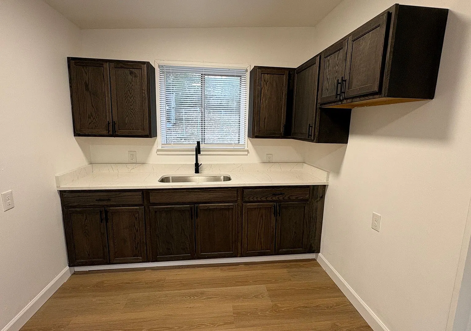 Fully Renovated 3 bed, 2 bath House in NLR for $1195 — Photo 4