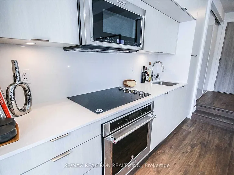 80 Vanauley St #Townhouse 121 — Photo 13
