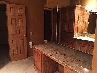 5th image of 3507 Edgewater Dr