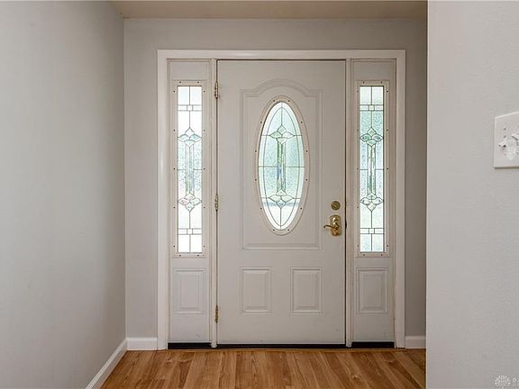 4th image of 562 Warm Springs Dr