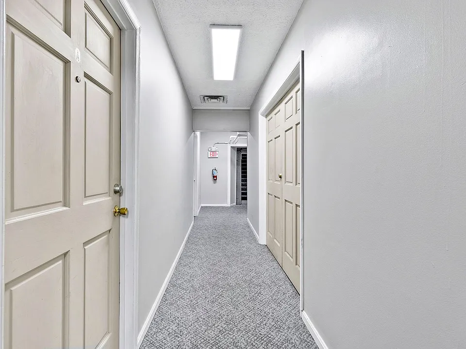 Downtown Morgantown Apartments | Steps from WVU | 1 & 2 Bedrooms Available
