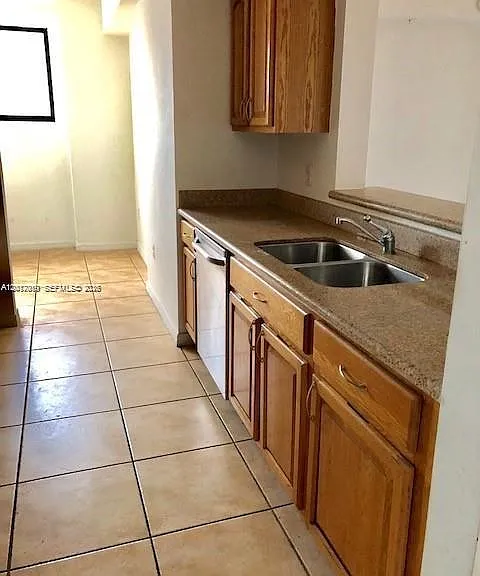 4242 NW 2nd St #901 — Photo 10