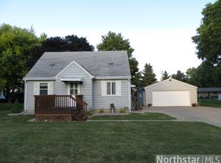357 N Waterville Ave, Le Center, MN 56057