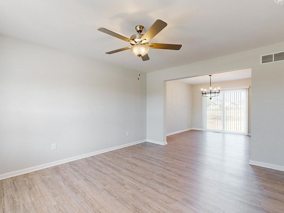 Weldon Reserve Homes 1735 Beech St Normal IL Zillow