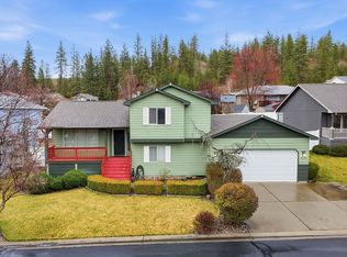 6840 N Oxford Ln, Spokane, WA 99208