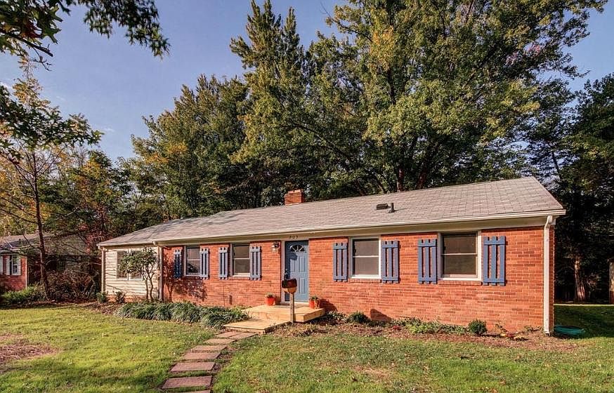 905 Station St, Herndon, VA 20170 Zillow