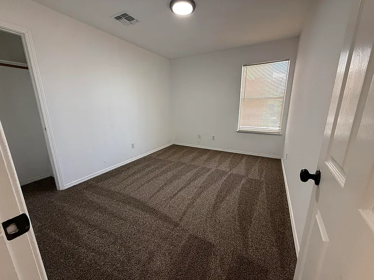 4808 Driftwood Ave NW — Photo 11