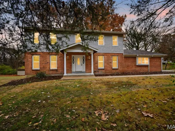 1408 Fischer Ln, Saint Charles, MO 63303