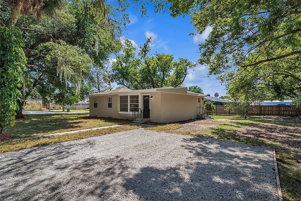 90 S Orange Ave, Umatilla, FL 32784 | Zillow