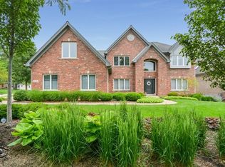 4701 Florence Ave, Downers Grove, IL 60515