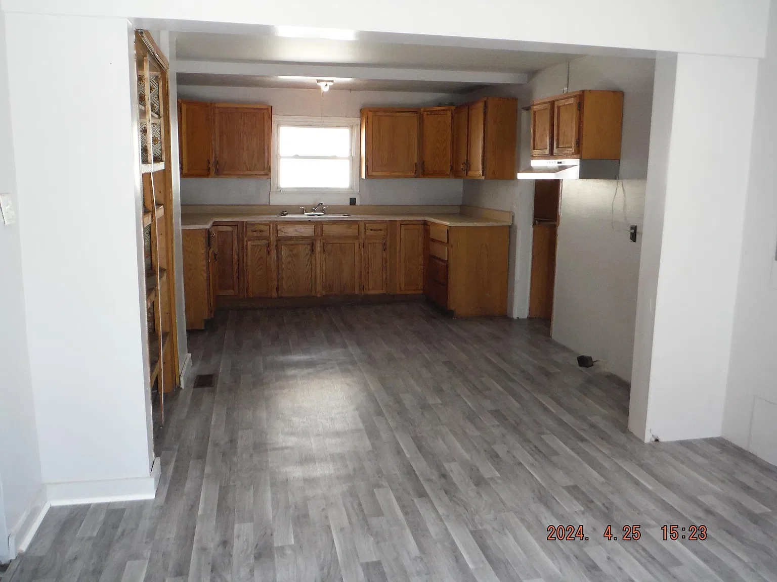 3 bed, 1292 sqft, $950 — Photo 3