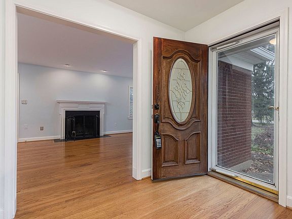 2nd image of 4225 Rudy Ln