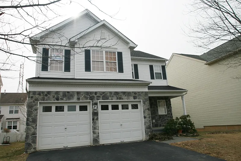 512 Madison Dr photo 1