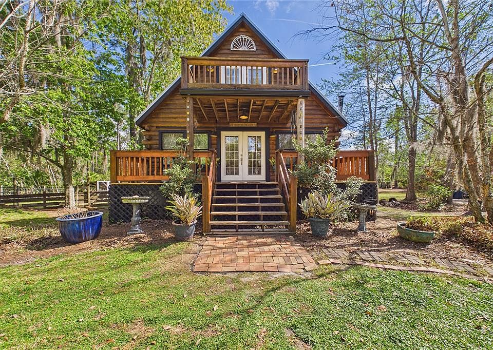 1st image of 21038 Reindeer Rd