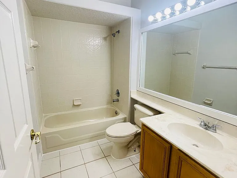 1738 Golfview Dr — Photo 21
