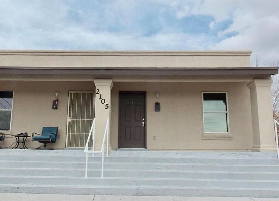 1st image of 2105 Portland Ave #A & B