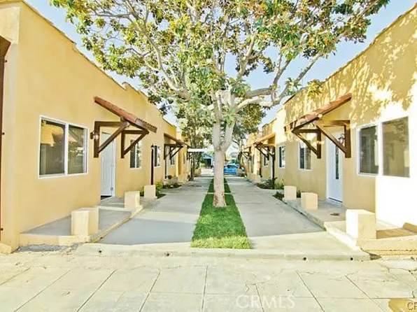 626 W 59th Pl, Los Angeles, CA 90044