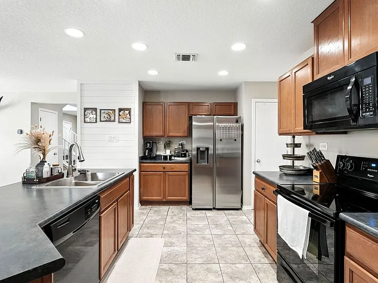 208 Gatewood Clf — Photo 10
