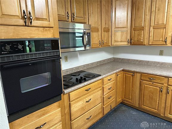5th image of 2147 Oxmoor Dr