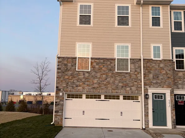 6292 Chelsea St, Brownsburg, IN 46112