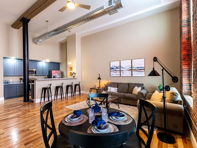 Pacific Mill Lofts — Photo 39