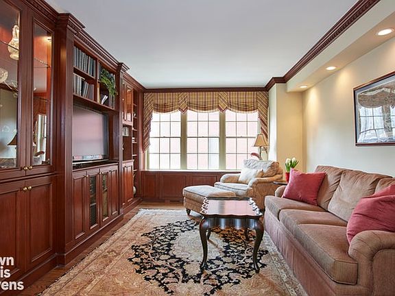 3rd image of 40 E 84th St APT 8A
