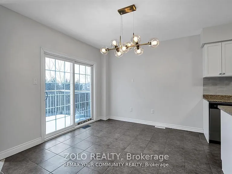 17 Adanac Dr #MAIN 2ND FLOOR — Photo 6