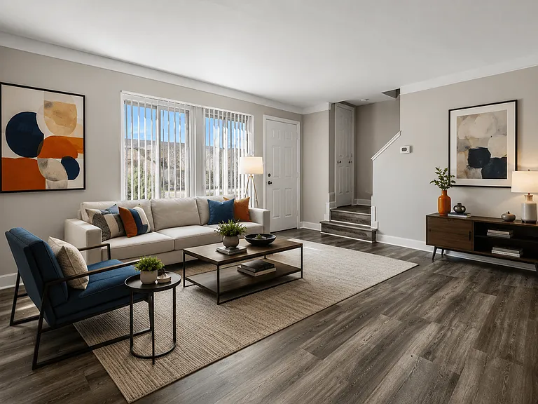 Oak Park Manor Apartments & Townhomes — Photo 6