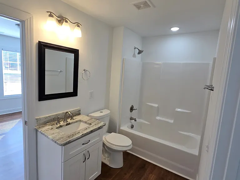 109 Lynn Ave — Photo 21