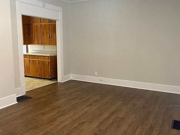 3rd image of 308 N 11th St #308