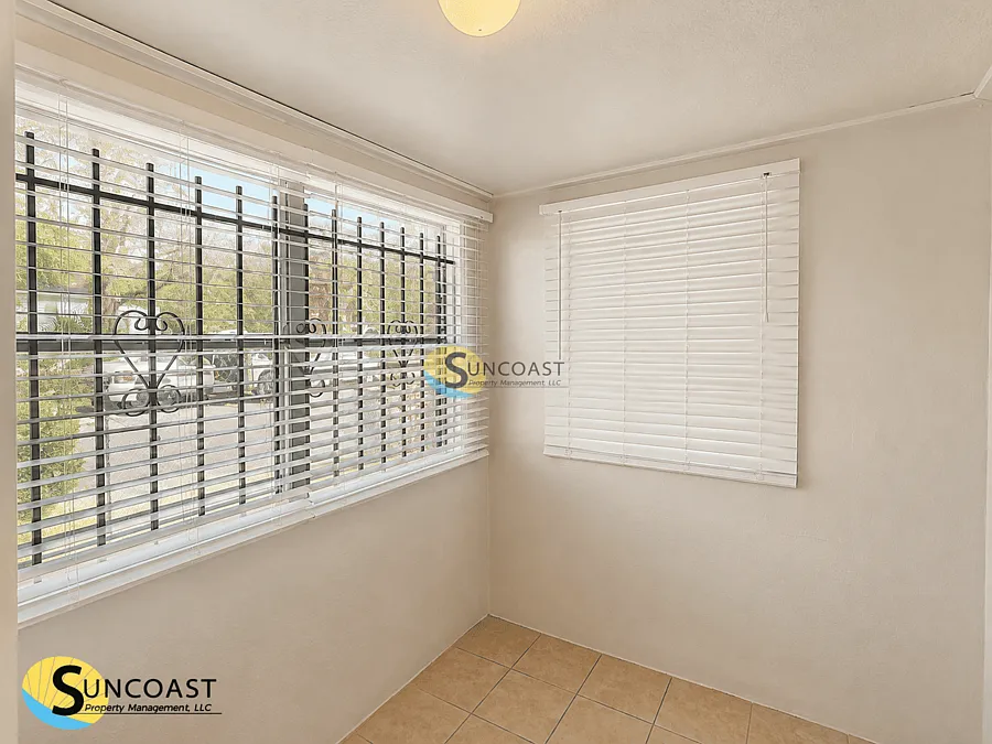2 Bedroom with Fenced Yard! — Photo 4