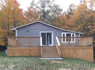 9977 Skiver Rd, Traverse City, MI 49685