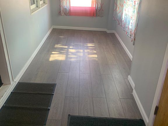 2nd image of 6155 S Moody Ave #Basement