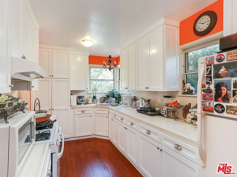 1st image of 3646 McLaughlin Ave
