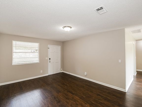 3rd image of 5038 Locksley Ave