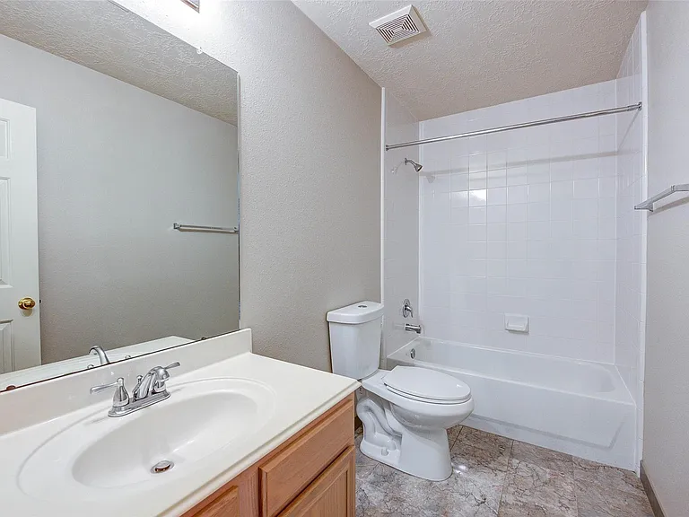 21611 Country Club Green Way — Photo 11