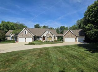114 Hunters Creek Dr, Erie, PA 16509