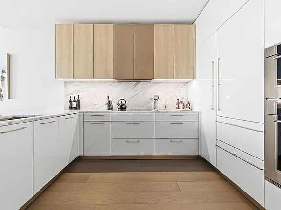 4th image of 240 Devonshire St #3603