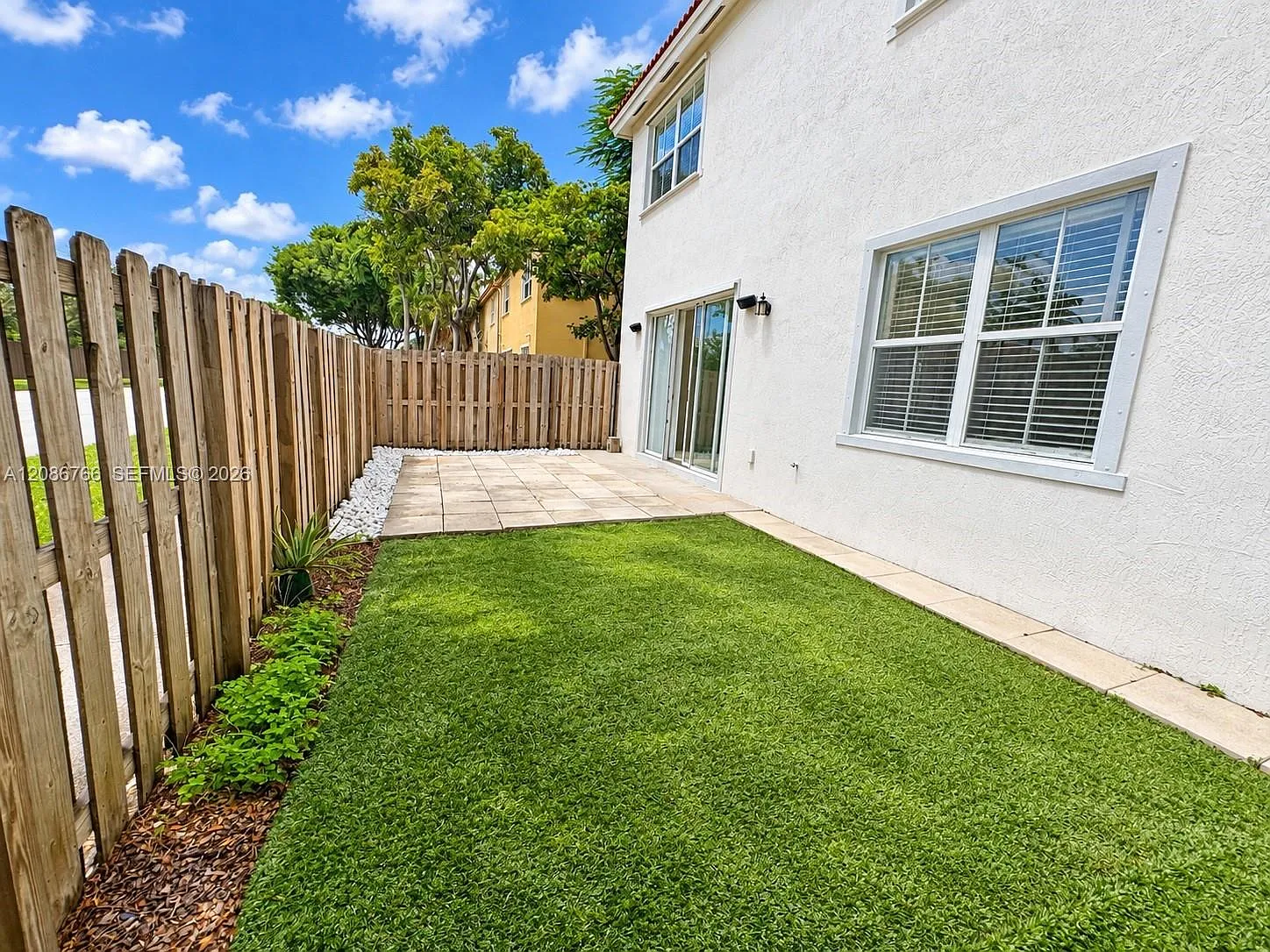 Islands At Doral Townhome — Photo 4