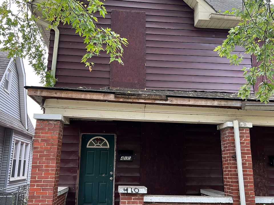 1st image of 412 N Tacoma Ave